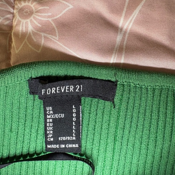 Green Ribbed Strapless Top - Picture 2 of 3